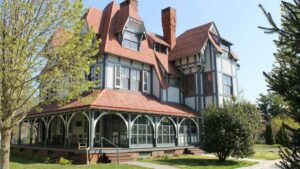 exterior of the emlen physick estate in cape may, nj